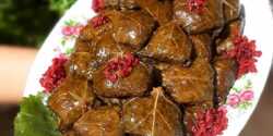 طرز تهیه دلمه برگ مو خوشمزه و مجلسی به روش تبریزی