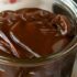 طرز تهیه گاناش حرفه ای و براق رنگی شکلاتی، سفید و طلایی