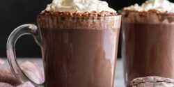 طرز تهیه هات چاکلت خوشمزه و مخصوص به روش کافی شاپی