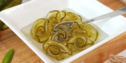طرز تهیه مربای خیار خوشمزه و فوق العاده مجلسی به شکل گل رز