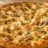 طرز تهیه پیتزا مرغ و قارچ خوشمزه و ساده با خمیر آماده یا خانگی