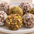 طرز تهیه ترافل خرما با بیسکویت و گردو؛ ساده و بدون فر
