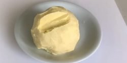 طرز تهیه کره محلی خانگی و خوشمزه با روشی ساده در منزل