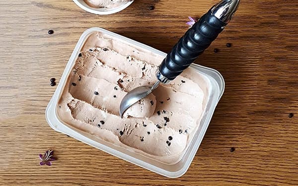 طرز تهیه بستنی نسکافه ای