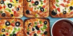طرز تهیه پیتزا با نون تست , درست کردن پیتزا با نان تست , غذا با نون تست و پنیر پیتزا