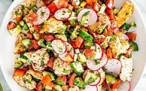 طرز تهیه سالاد فتوش