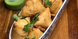 طرز تهیه سمبوسه هندی با گوشت با سیب زمینی با سس مخصوص پیچیدن سمبوسه هندی xvc jidi slf si iknd
