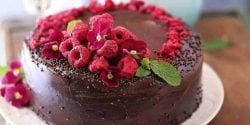 طرز تهیه کیک بدون تخم مرغ اسفنجی و خوشمزه بدون فر