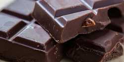  طرز تهیه شکلات تخته ای روی کیک در خانه با شیر و شکر بدون کره ساده xvc jidi a ghj joji hd