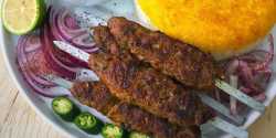 طرز تهیه کباب بادمجان با گوشت خوشمزه با سس مخصوص