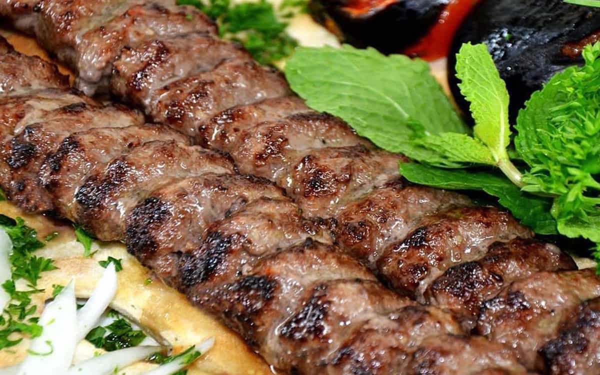 طرز تهیه کباب کوبیده با گوشت گوساله