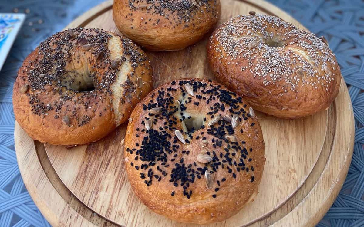 طرز تهیه نان بیگل