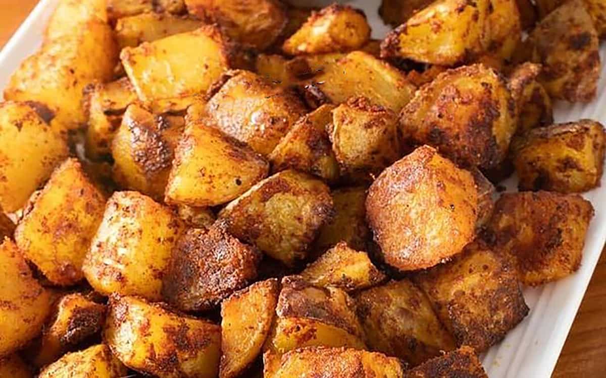 طرز تهیه سیب زمینی اسپایسی