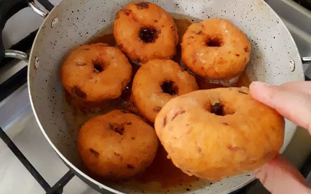 طرز تهیه دونات مرغ