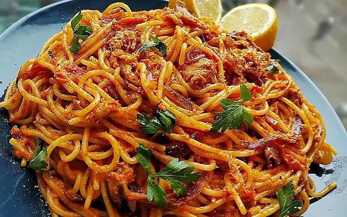طرز تهیه اسپاگتی با تن ماهی