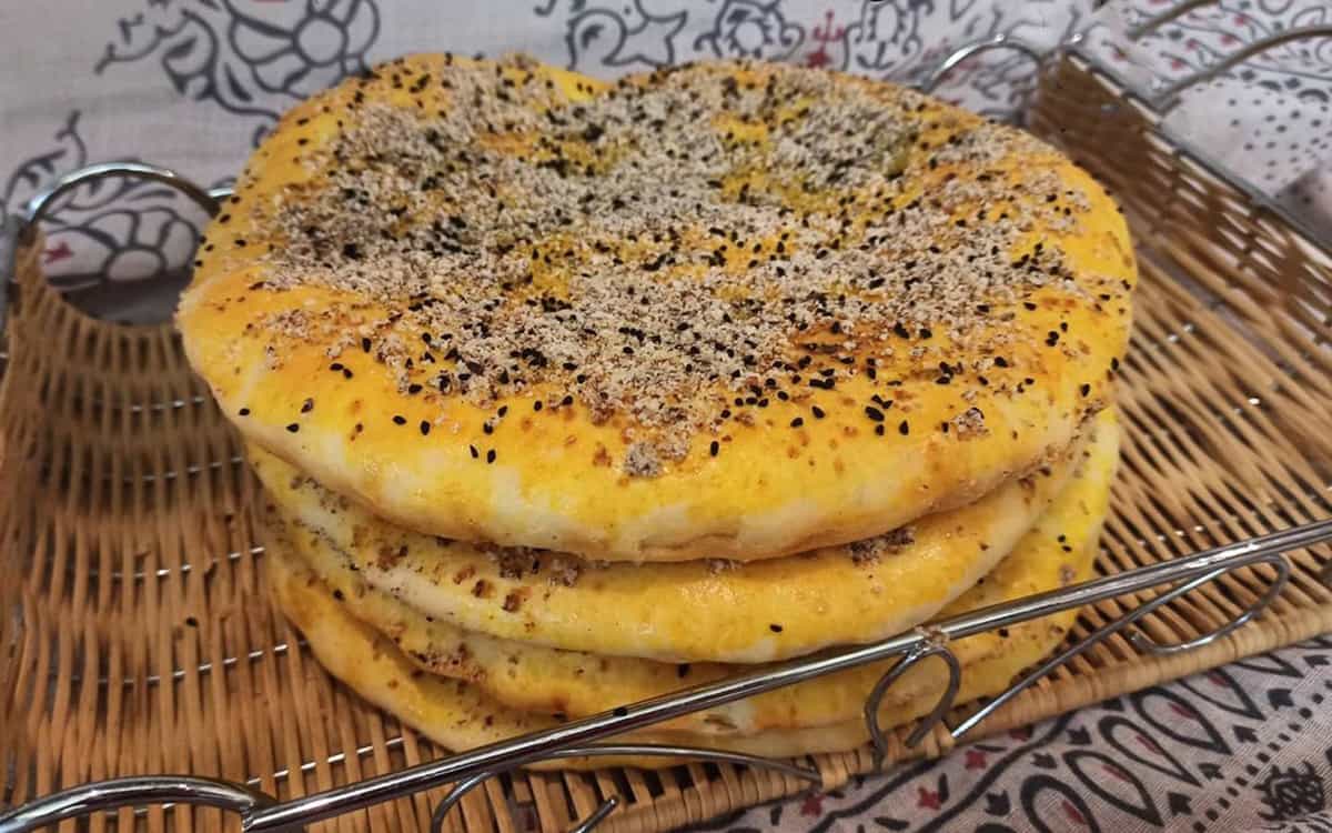 طرز تهیه نان مزگین