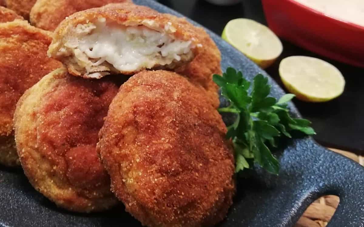 طرز تهیه شامی مرغ با پنیر پیتزا