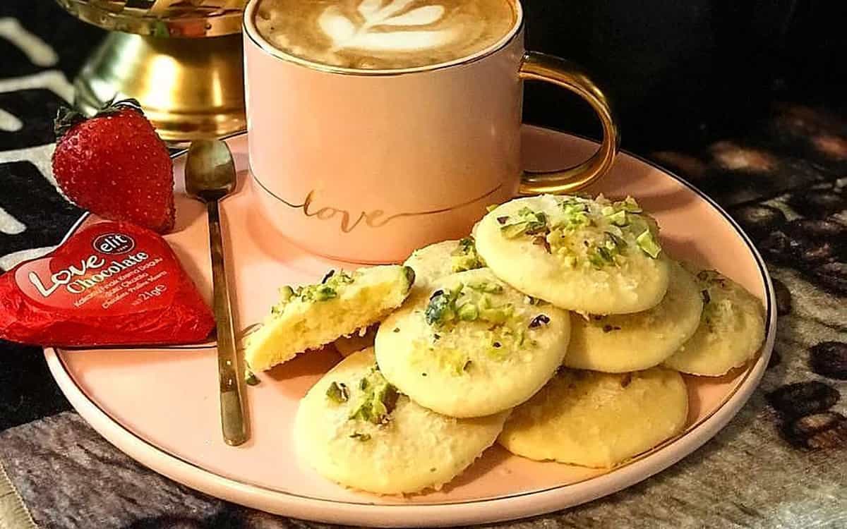 طرز تهیه شیرینی برژنی