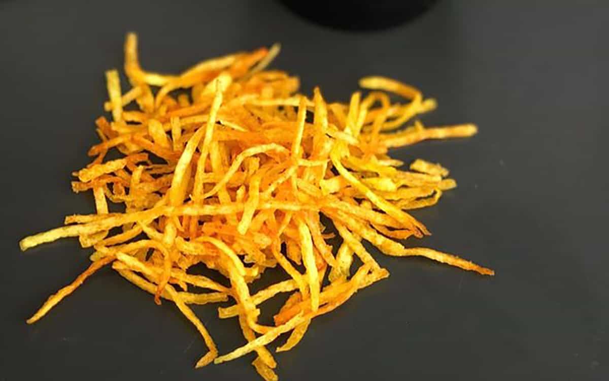 طرز تهیه سیب زمینی رشته ای