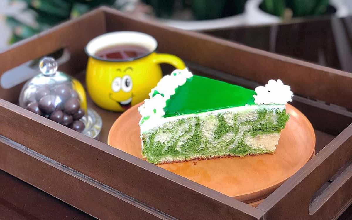 طرز تهیه کیک ماربل اسفناج