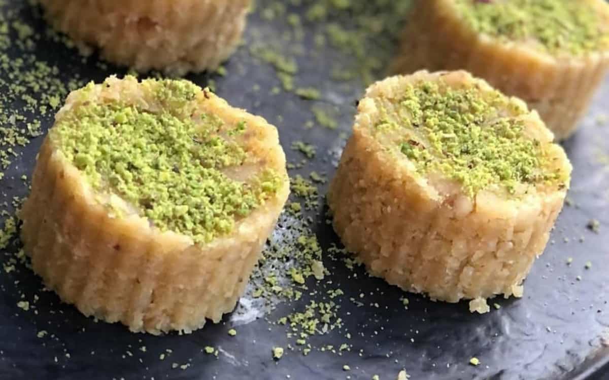 طرز تهیه حلوا فندق