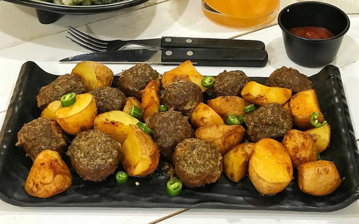طرز تهیه کوفته گوشت و سیب زمینی