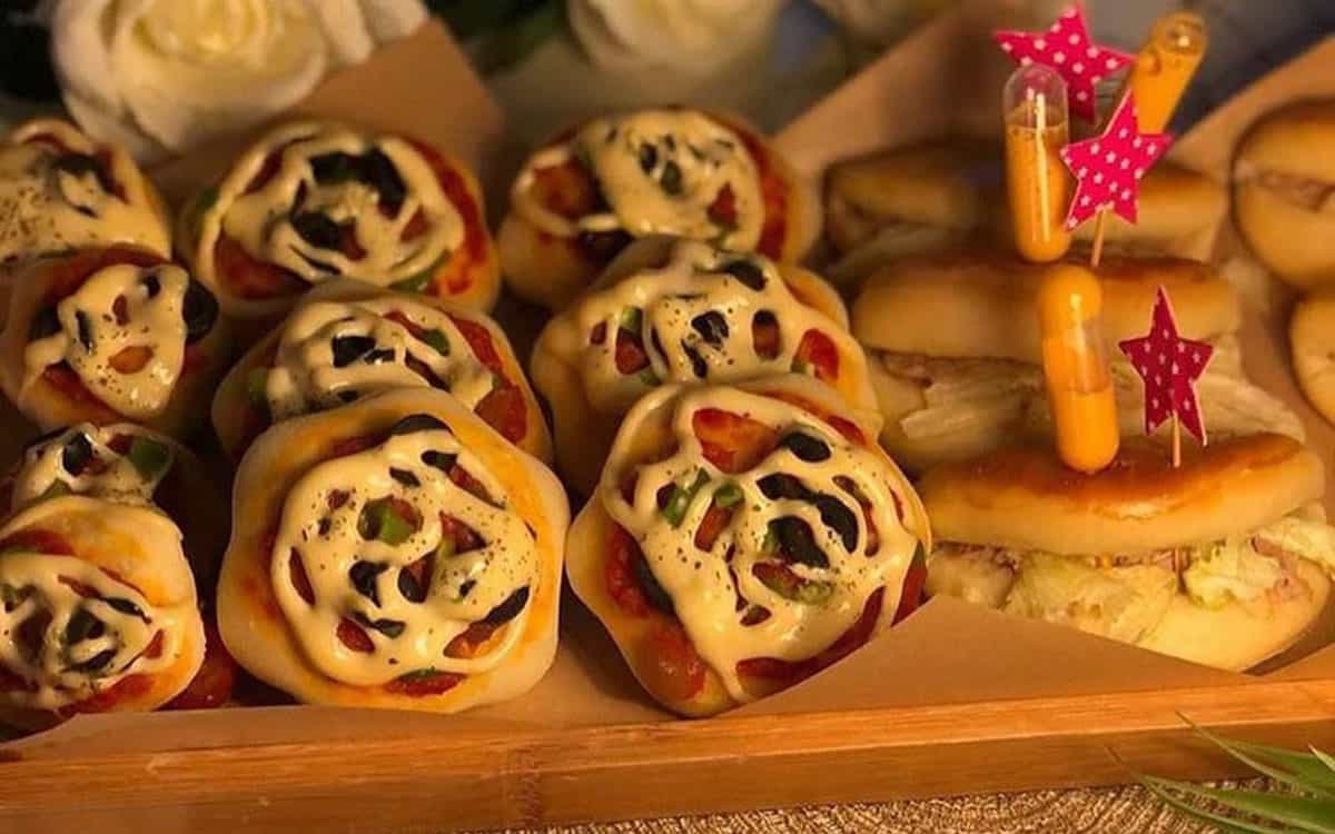 طرز تهیه مینی پیتزا گل