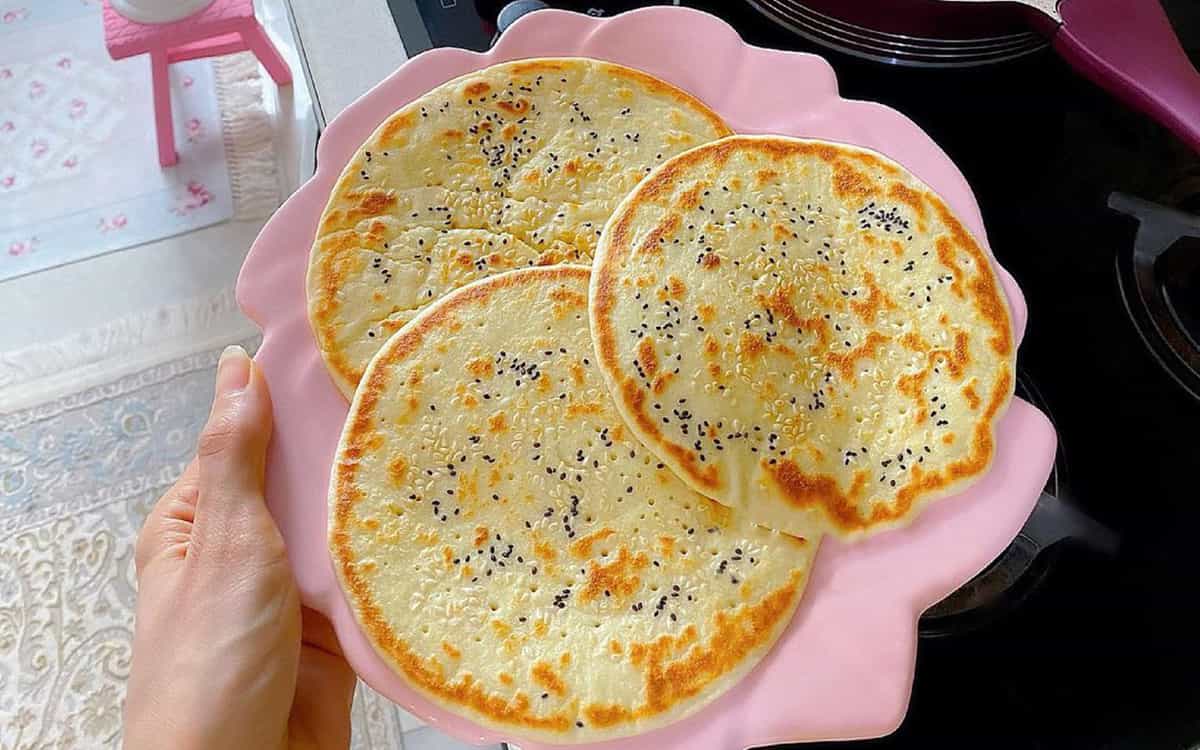 طرز تهیه نان ملاقه ای