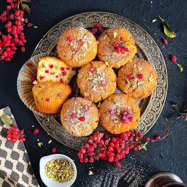 طرز تهیه کاپ کیک زرشک