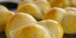 طرز تهیه نان پنیر و گردو خوشمزه و مجلسی به روش ترکیه ای
