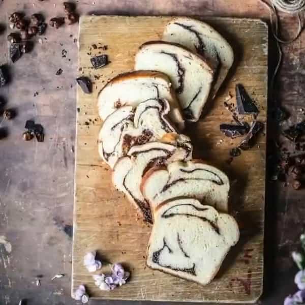 طرز تهیه نان شکلاتی