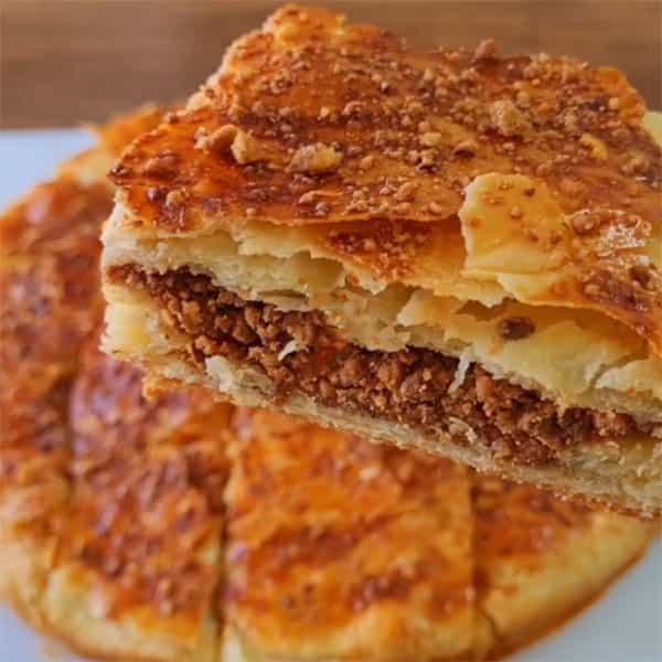 طرز تهیه نان فندقی