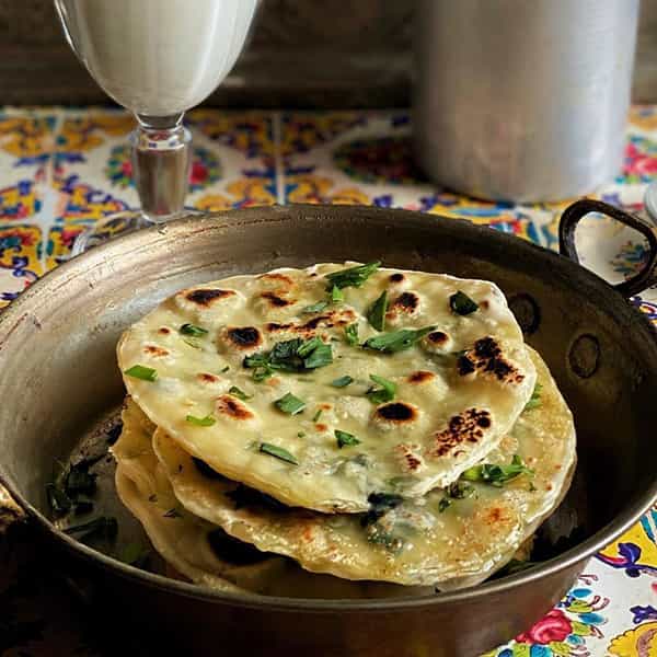 طرز تهیه نان کلانه