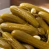 طرز تهیه خیار شور خوشمزه و ترد خانگی به روش بازاری + فوت و فن ها