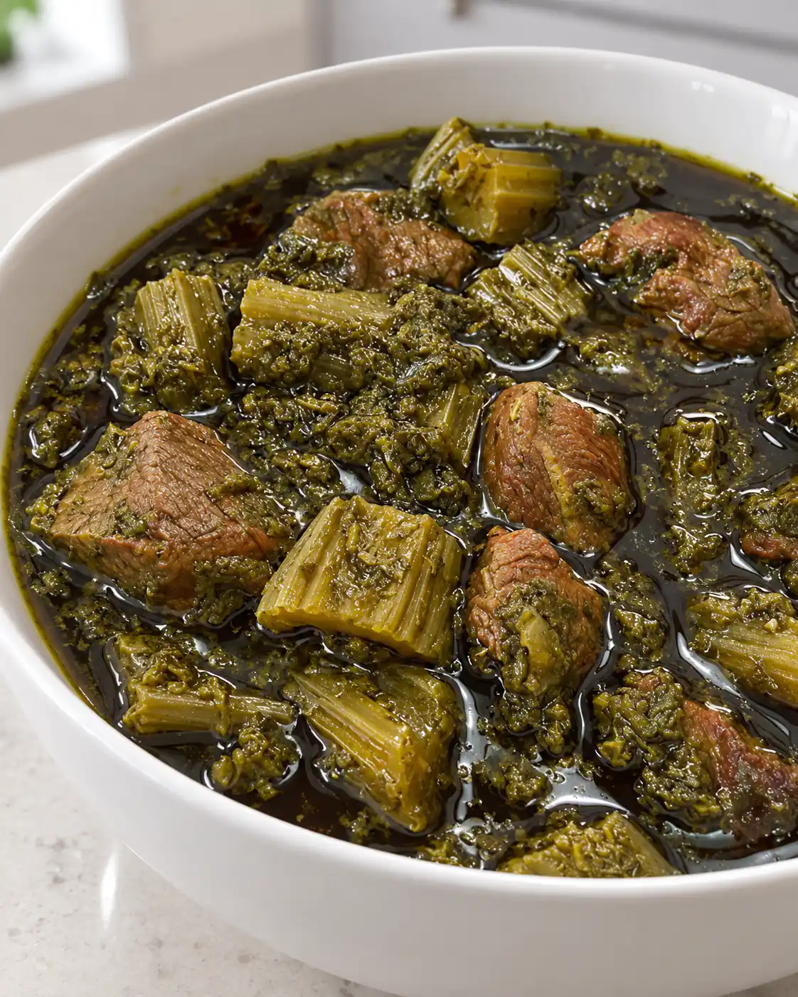 طرز تهیه خورشت کرفس مجلسی و خوش عطر برای ۴ نفر