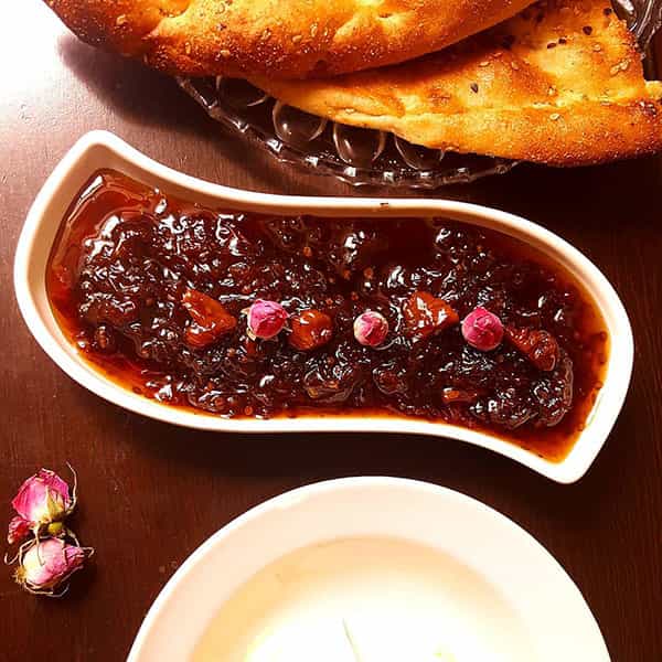 طرز تهیه مربای گل قند