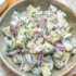 طرز تهیه سالاد پیاز و خیار خوشمزه یونانی با سس مخصوص