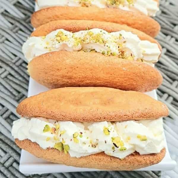 طرز تهیه شیرینی خامه ای کتابی