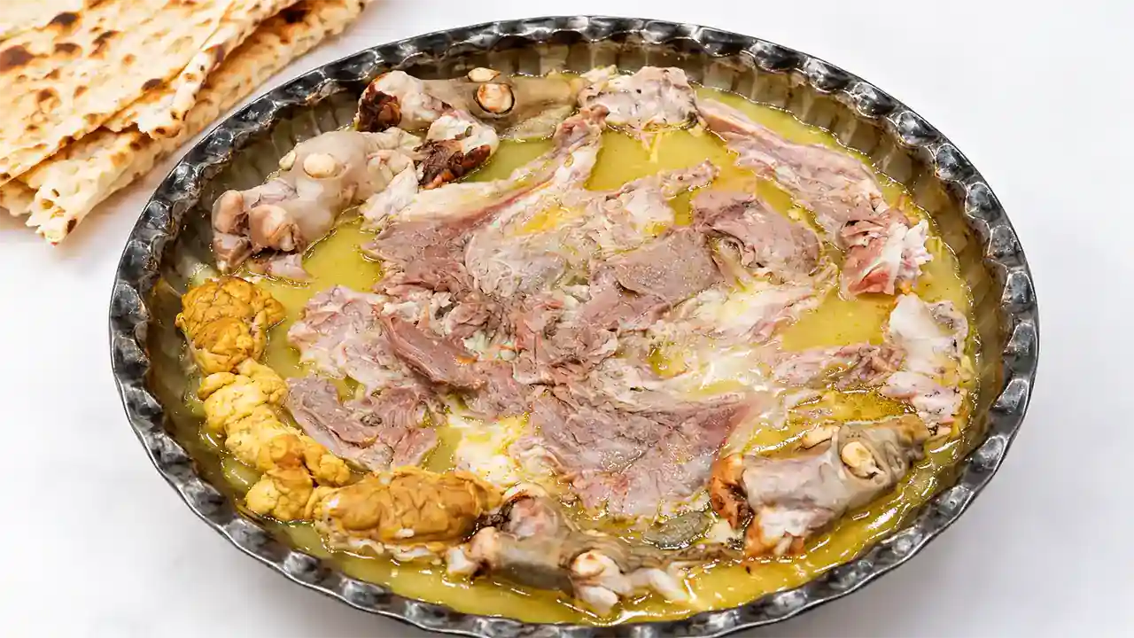 طرز تهیه کله پاچه در قابلمه با مقدار دقیق آب و زمان پخت