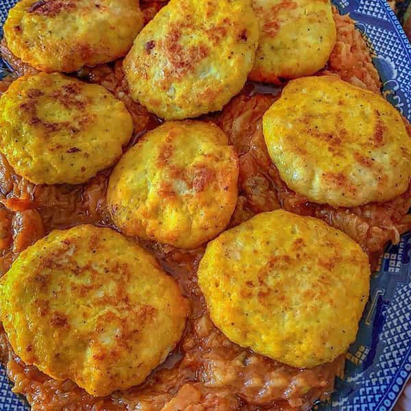 طرز تهیه کتلت مرغ با سس بادمجان