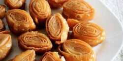 طرز تهیه شیرینی کاجا خوشمزه و مخصوص به روش هندی