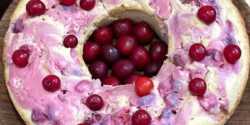 طرز تهیه کیک آلبالو پنیری خوشمزه و مخصوص به روش قنادی