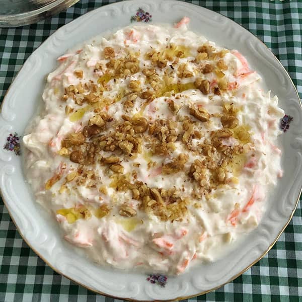 طرز تهیه سالاد هویج و کرفس