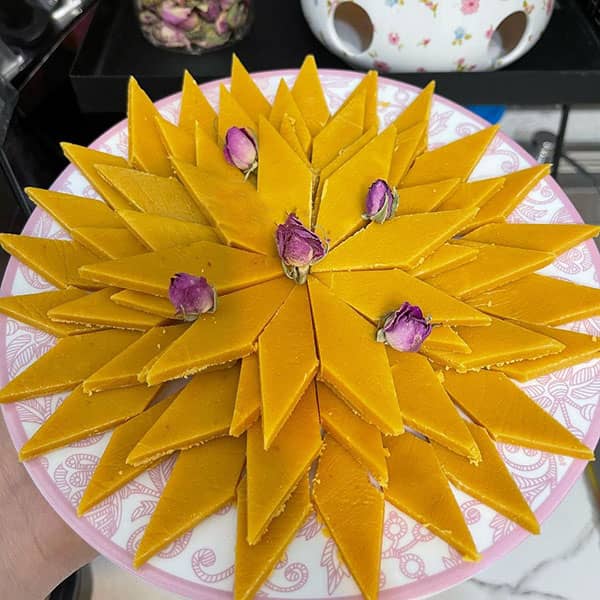 طرز تهیه آبنبات شیری