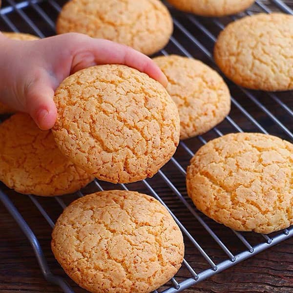 طرز تهیه کلوچه آدامسی