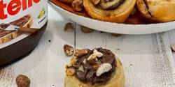 طرز تهیه رول نوتلا و فندق خوشمزه به روش مجلسی