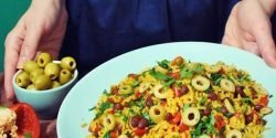 طرز تهیه لوبیا پلو اسپانیایی خوشمزه به صورت گیاهی وگان