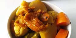 طرز تهیه ترشی مخلوط قیسی خوشمزه به روش سنتی