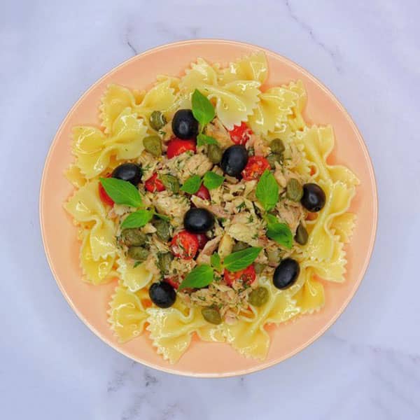 طرز تهیه پاستا فارفاله با تن ماهی