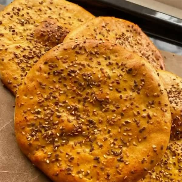 طرز تهیه نان شیری محلی